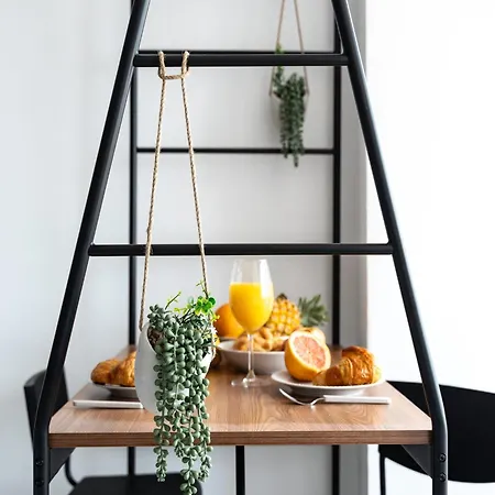 Near * フエンヒロラ